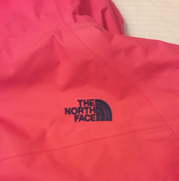 The North Face hyvent ladies jacket - Picture 6 of 8